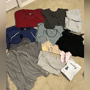 Maternity/Breastfeeding BUNDLE Women's Clothes Breastfeeding-Friendly Lounging